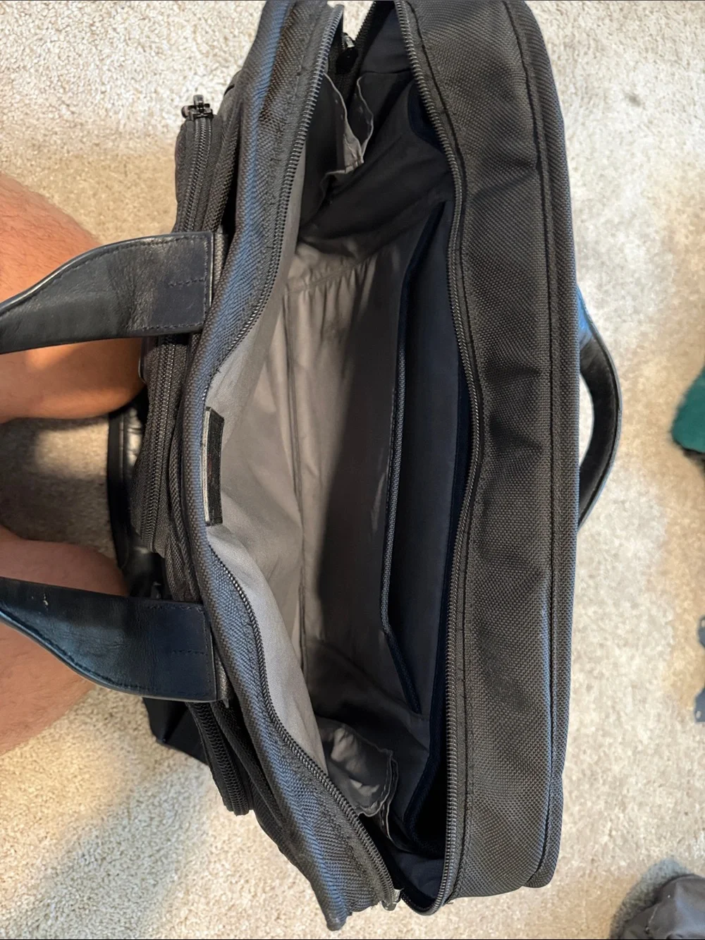 Tumi Black Men's Laptop Briefcase with Shoulder Strap